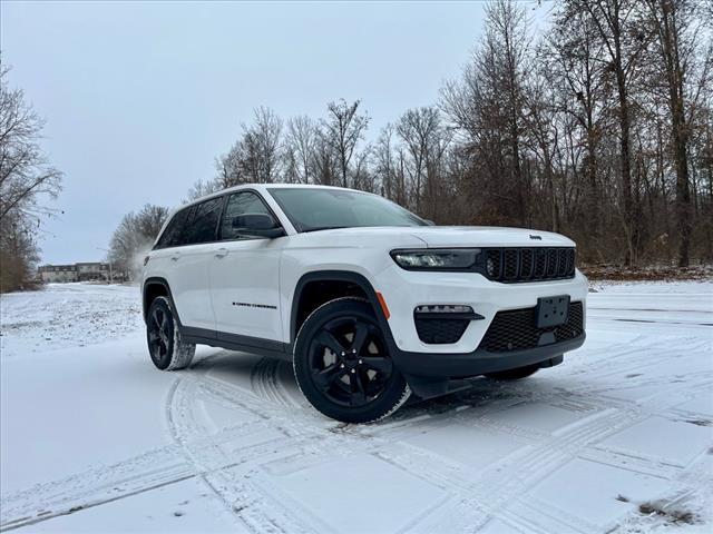 new 2025 Jeep Grand Cherokee car, priced at $52,365