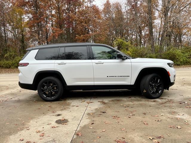 new 2025 Jeep Grand Cherokee L car, priced at $51,879