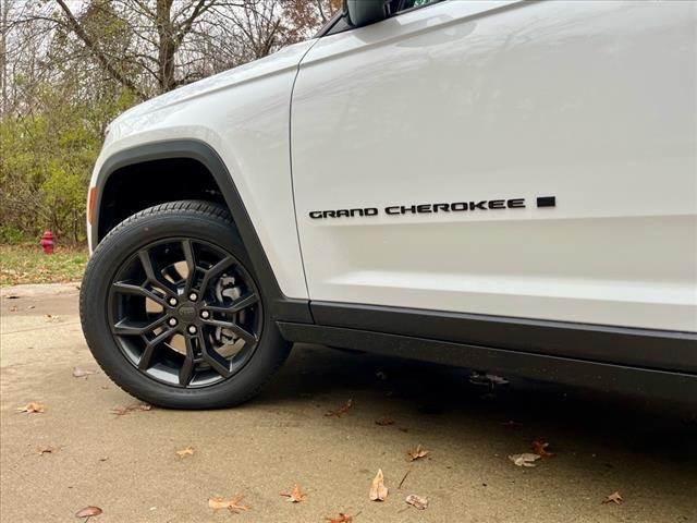 new 2025 Jeep Grand Cherokee L car, priced at $51,879