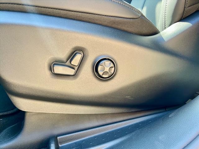 new 2026 Chrysler Pacifica car, priced at $41,543