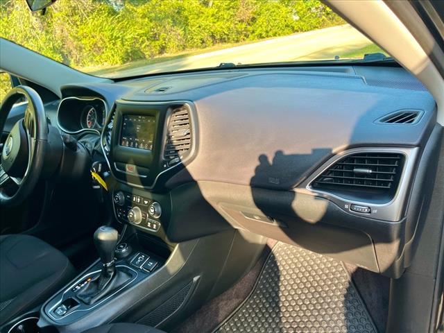 used 2019 Jeep Cherokee car, priced at $18,995