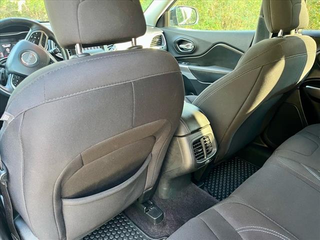 used 2019 Jeep Cherokee car, priced at $18,995