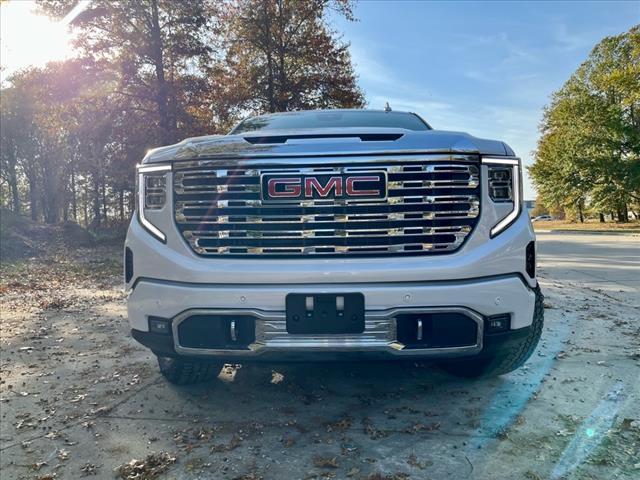 new 2025 GMC Sierra 1500 car, priced at $71,246