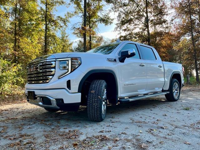 new 2025 GMC Sierra 1500 car, priced at $71,246