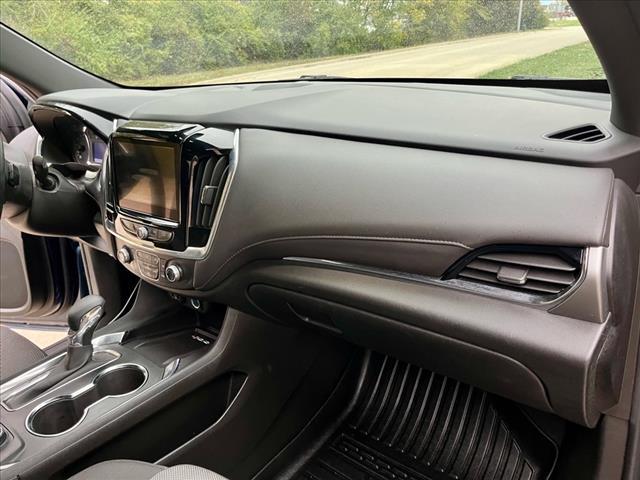 used 2023 Chevrolet Traverse car, priced at $32,995