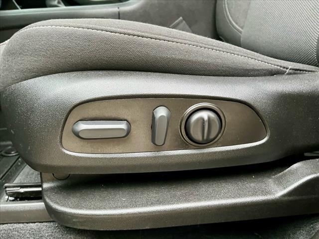 used 2023 Chevrolet Traverse car, priced at $32,995