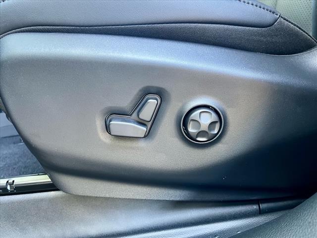 new 2026 Chrysler Pacifica car, priced at $39,097