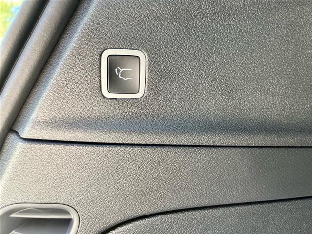 new 2026 Chrysler Pacifica car, priced at $39,097