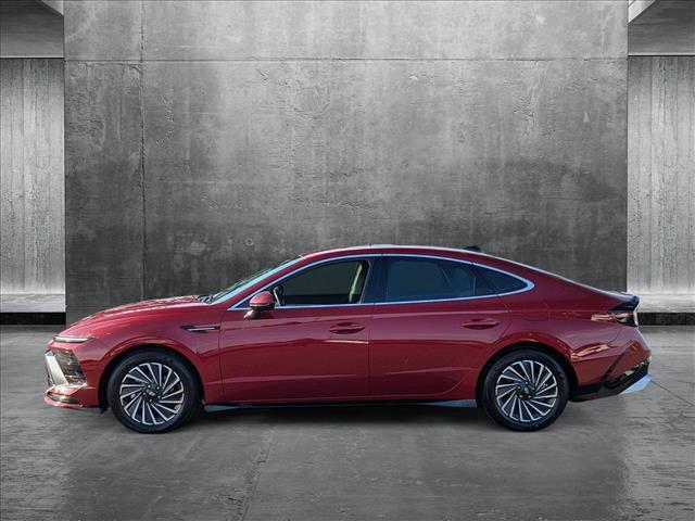 used 2024 Hyundai Sonata Hybrid car, priced at $27,173