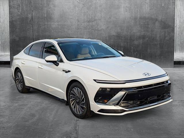 new 2025 Hyundai Sonata Hybrid car, priced at $39,960