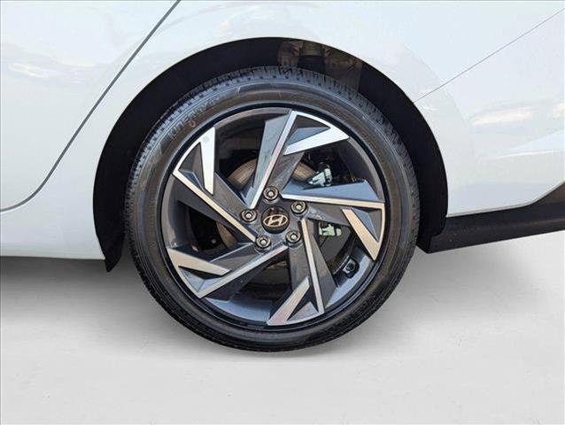 new 2025 Hyundai Elantra car, priced at $32,075