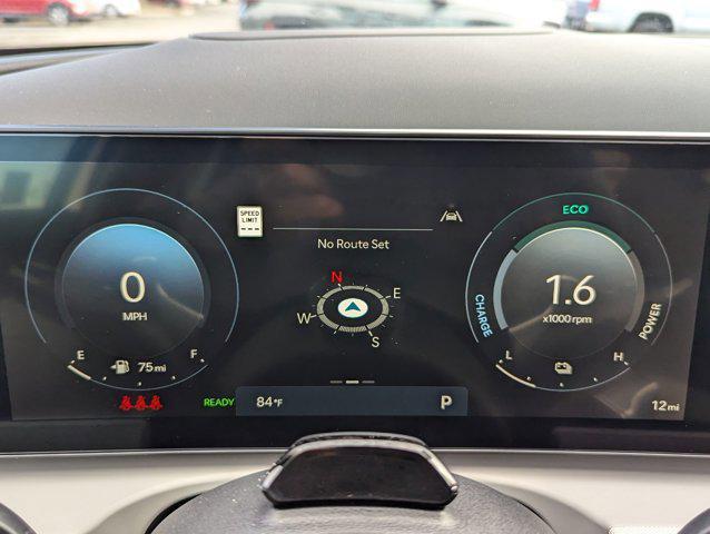 new 2025 Hyundai TUCSON Hybrid car, priced at $43,885