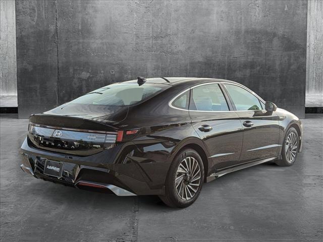 new 2025 Hyundai Sonata Hybrid car, priced at $39,475