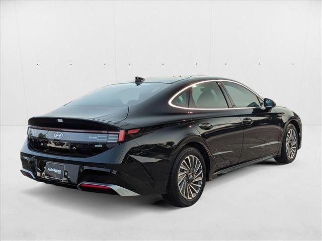 new 2025 Hyundai Sonata Hybrid car, priced at $33,233