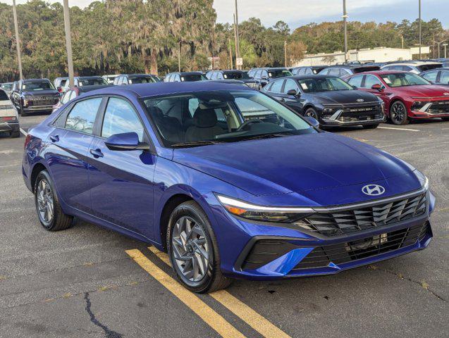 new 2025 Hyundai Elantra HEV car, priced at $26,545