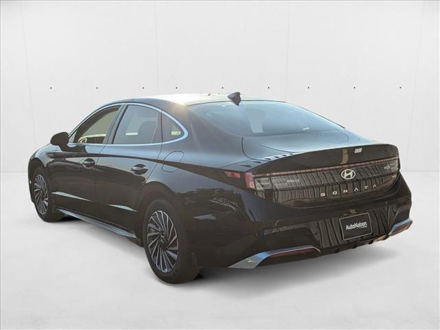 new 2025 Hyundai Sonata Hybrid car, priced at $33,208