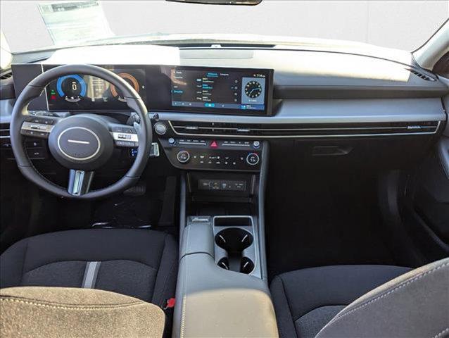 new 2025 Hyundai Sonata Hybrid car, priced at $33,208