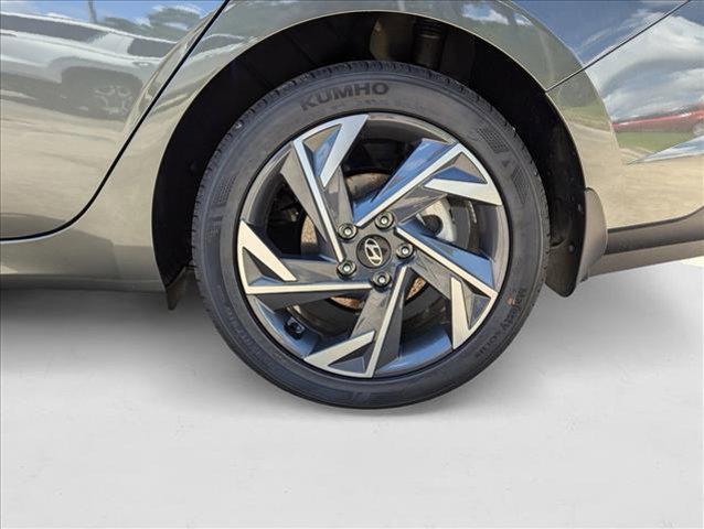 new 2025 Hyundai Elantra car, priced at $25,060