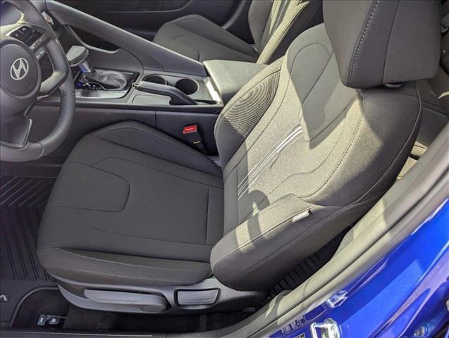 new 2025 Hyundai Elantra car, priced at $23,705