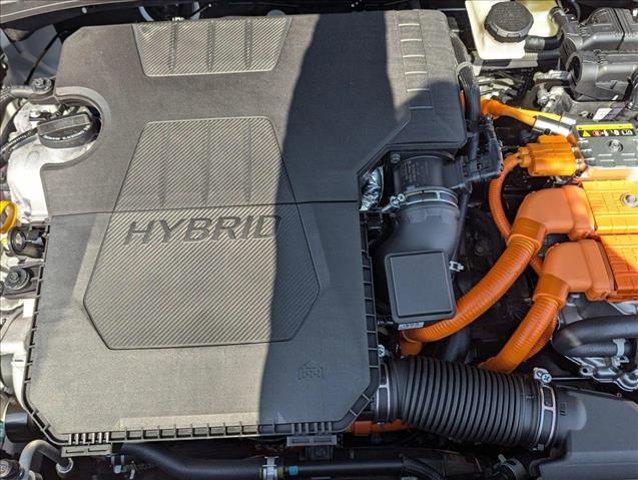 new 2025 Hyundai Elantra car, priced at $32,070