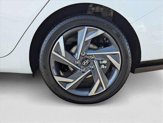 new 2025 Hyundai Elantra car, priced at $32,070