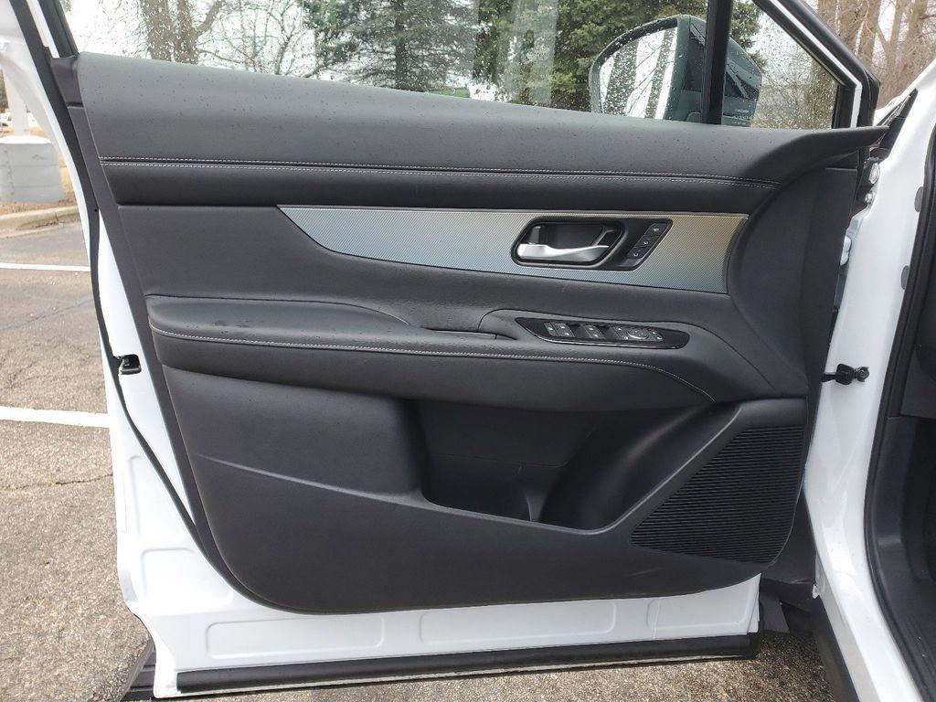 new 2025 Nissan Murano car, priced at $46,821