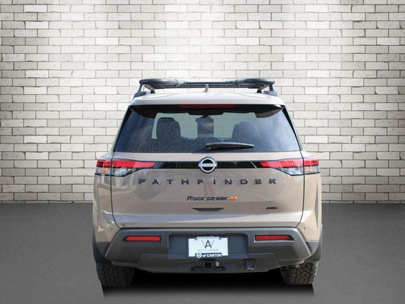 new 2024 Nissan Pathfinder car, priced at $46,575