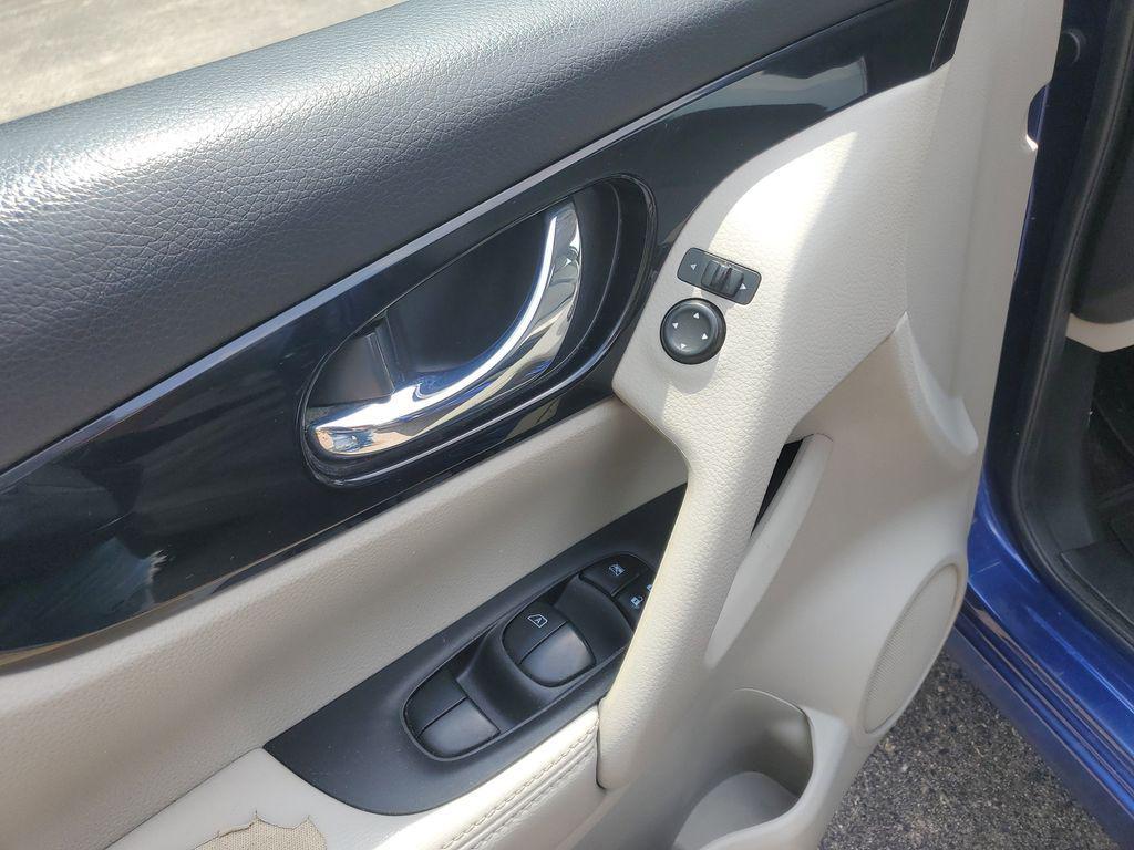 used 2018 Nissan Rogue Sport car, priced at $13,899