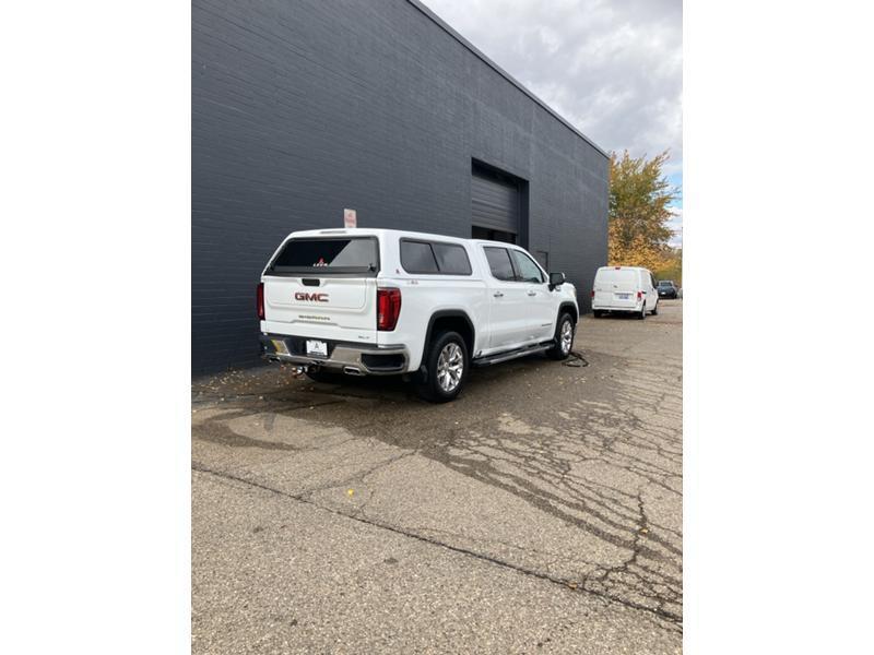 used 2021 GMC Sierra 1500 car, priced at $38,817