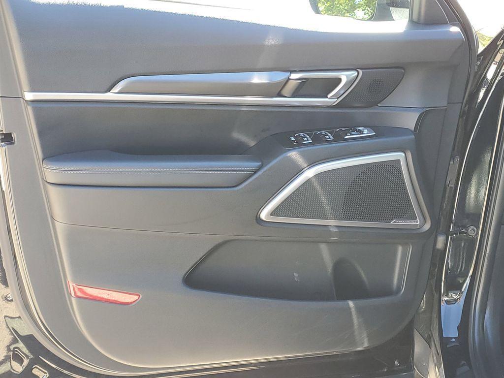 used 2024 Kia Telluride car, priced at $29,499