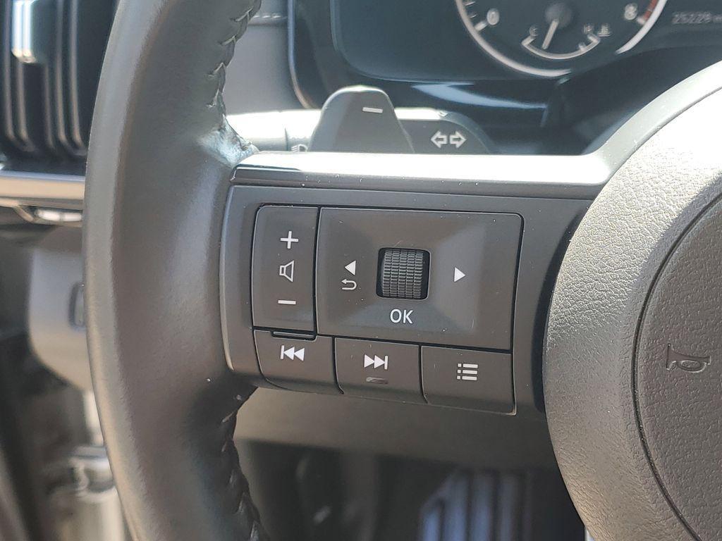 used 2024 Nissan Pathfinder car, priced at $33,377