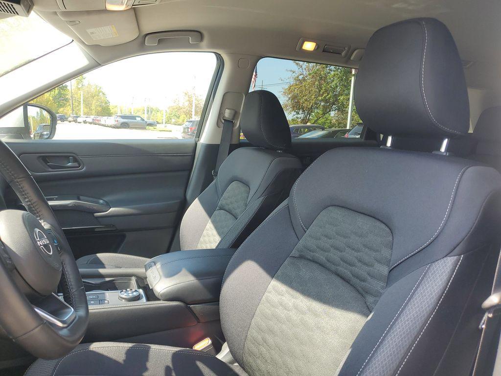 used 2024 Nissan Pathfinder car, priced at $33,377