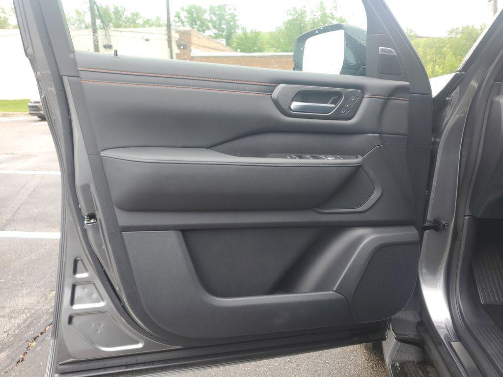 new 2025 Nissan Armada car, priced at $79,765