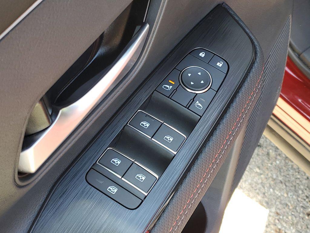 new 2025 Nissan Kicks car, priced at $29,917