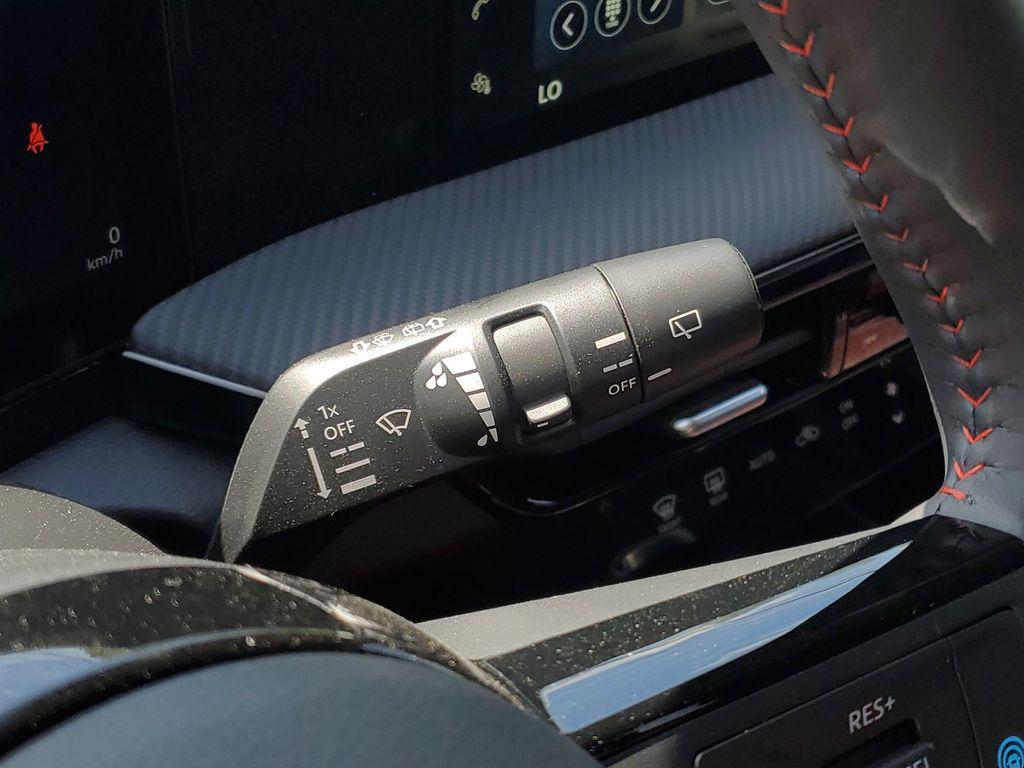 new 2025 Nissan Kicks car, priced at $29,917