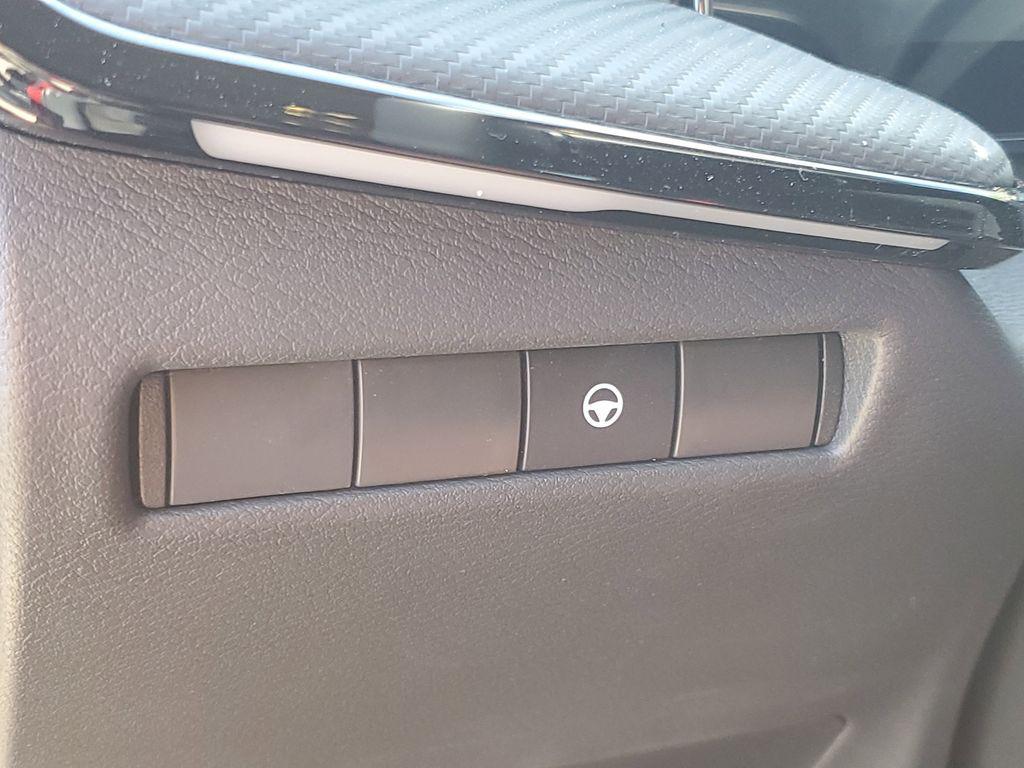 new 2025 Nissan Kicks car, priced at $29,917