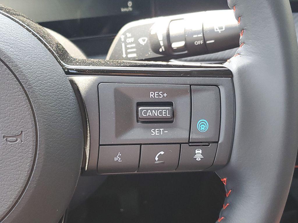 new 2025 Nissan Kicks car, priced at $29,917