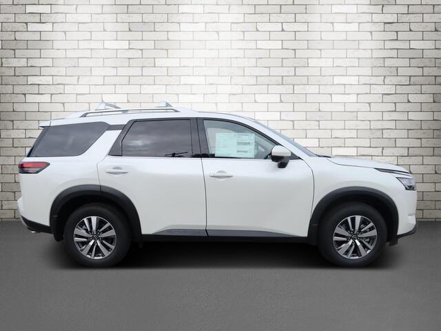 new 2024 Nissan Pathfinder car, priced at $46,999