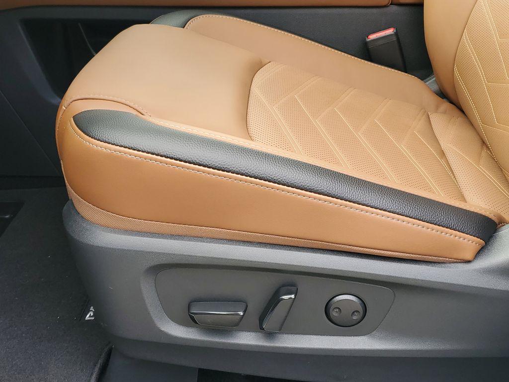 new 2025 Nissan Pathfinder car