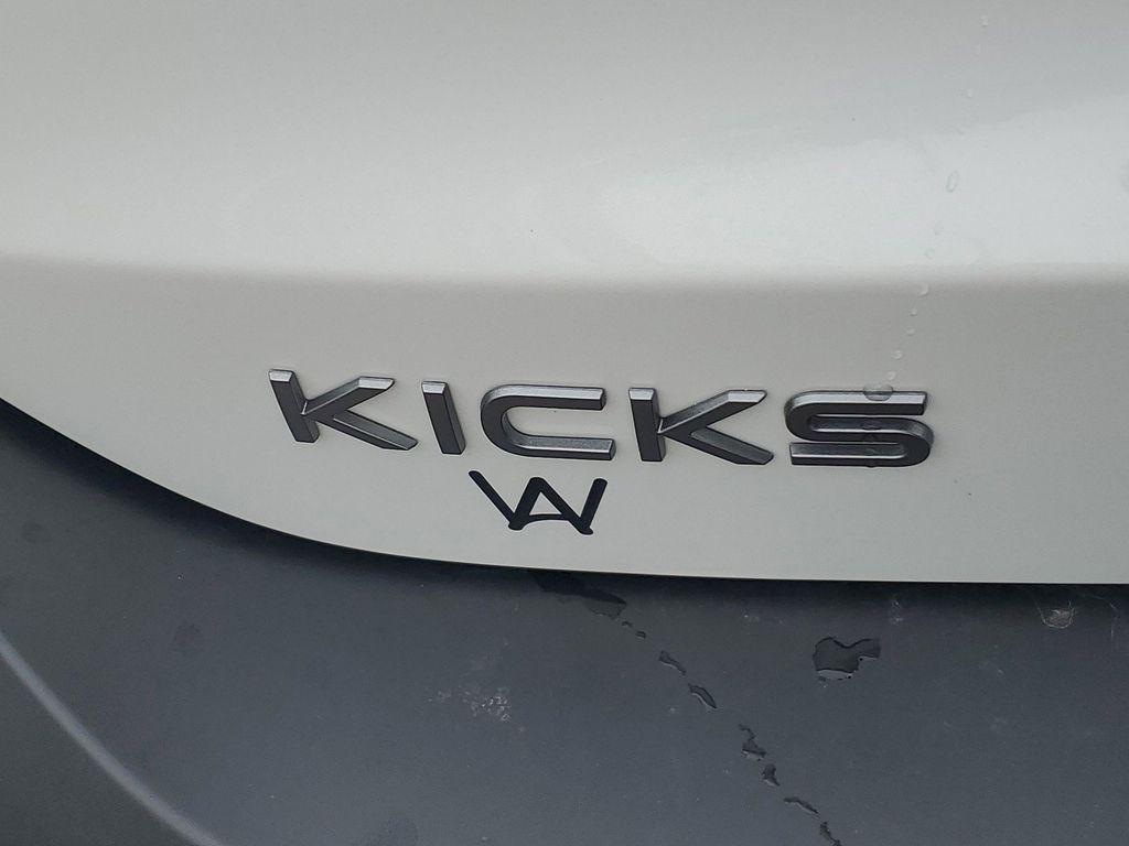 new 2025 Nissan Kicks car