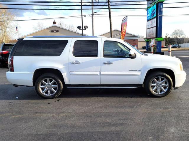 used 2008 GMC Yukon XL car, priced at $11,950