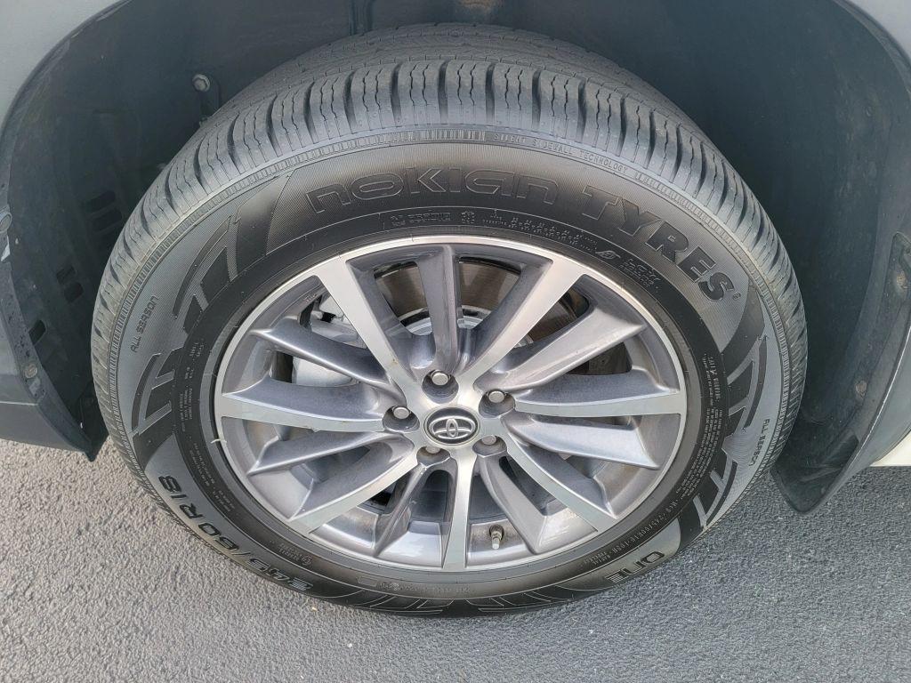 used 2018 Toyota Highlander car, priced at $26,575