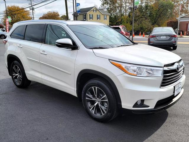 used 2016 Toyota Highlander car, priced at $17,995