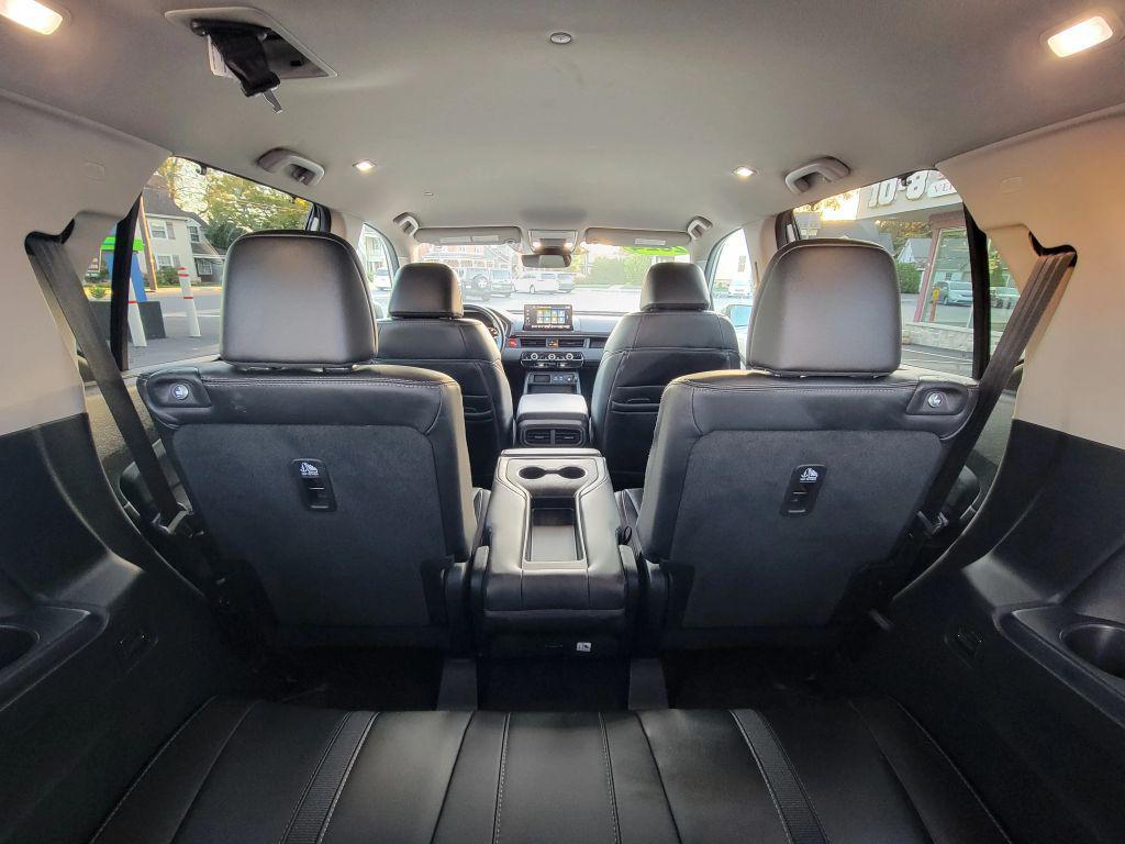 used 2024 Honda Pilot car, priced at $29,950