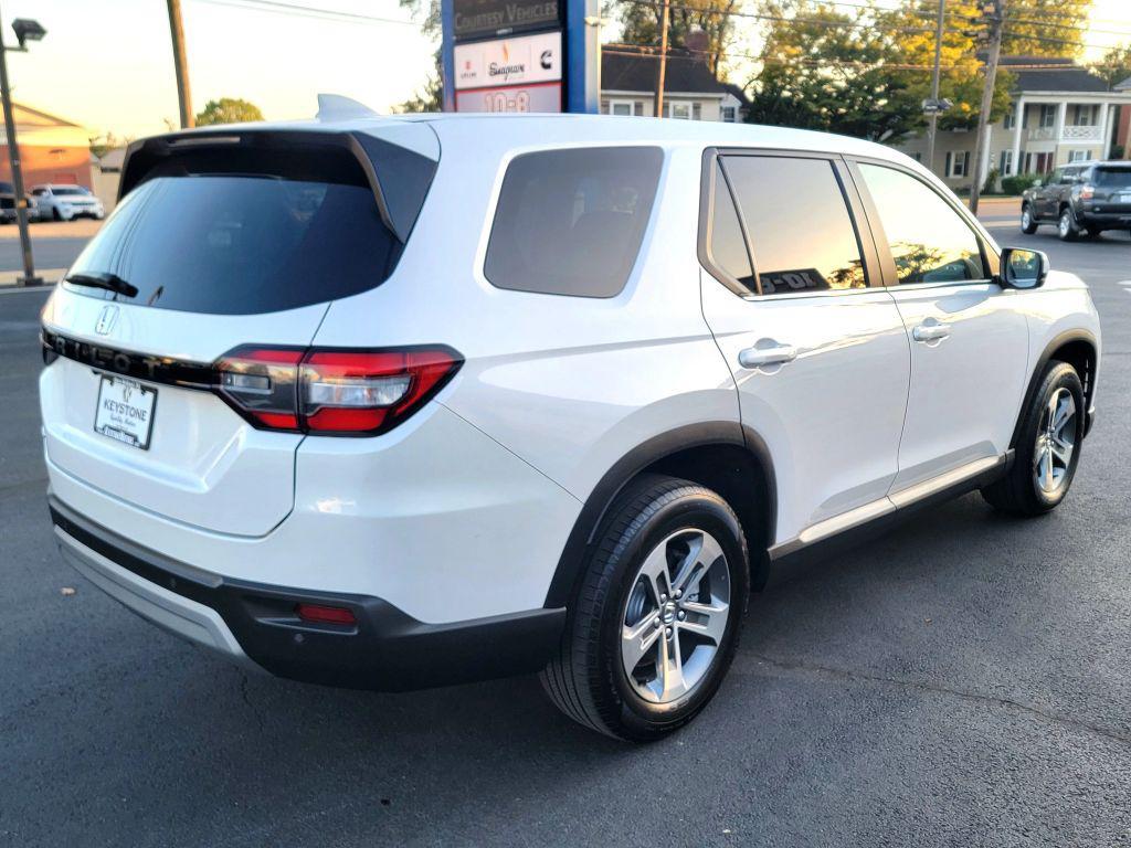 used 2024 Honda Pilot car, priced at $29,950