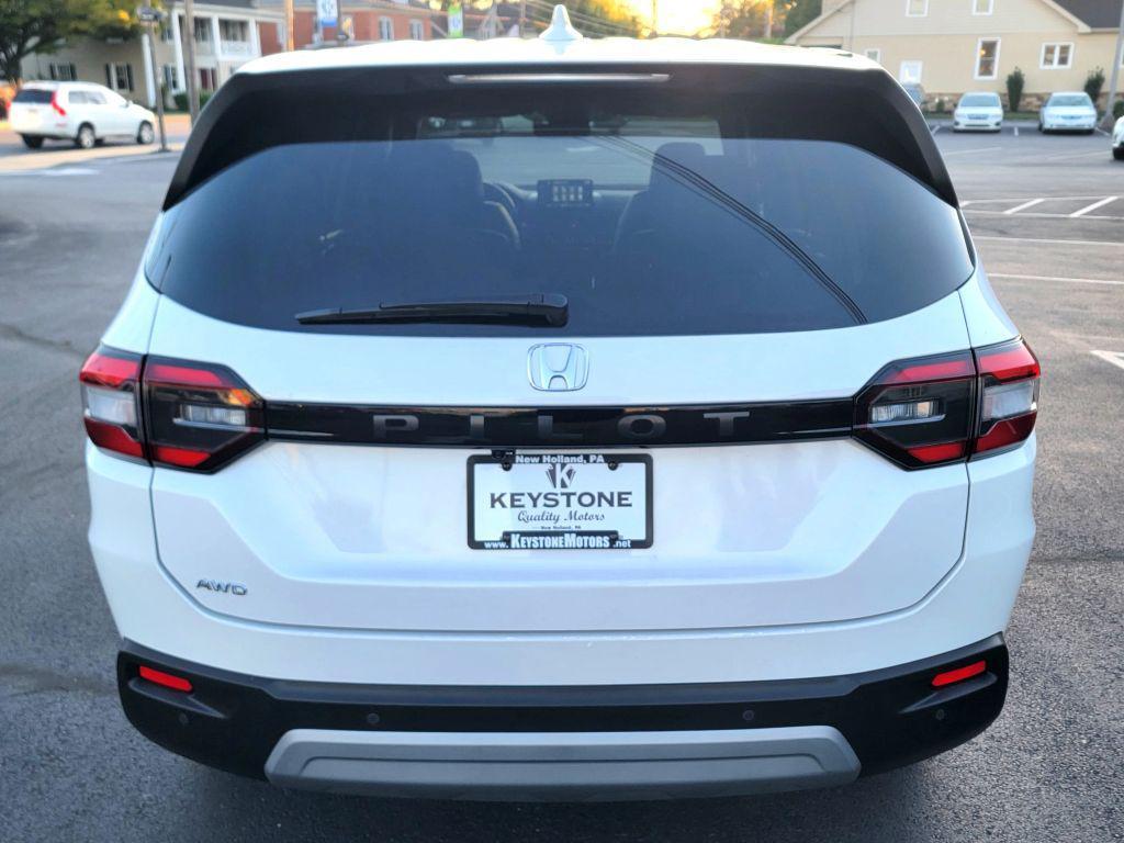 used 2024 Honda Pilot car, priced at $29,950