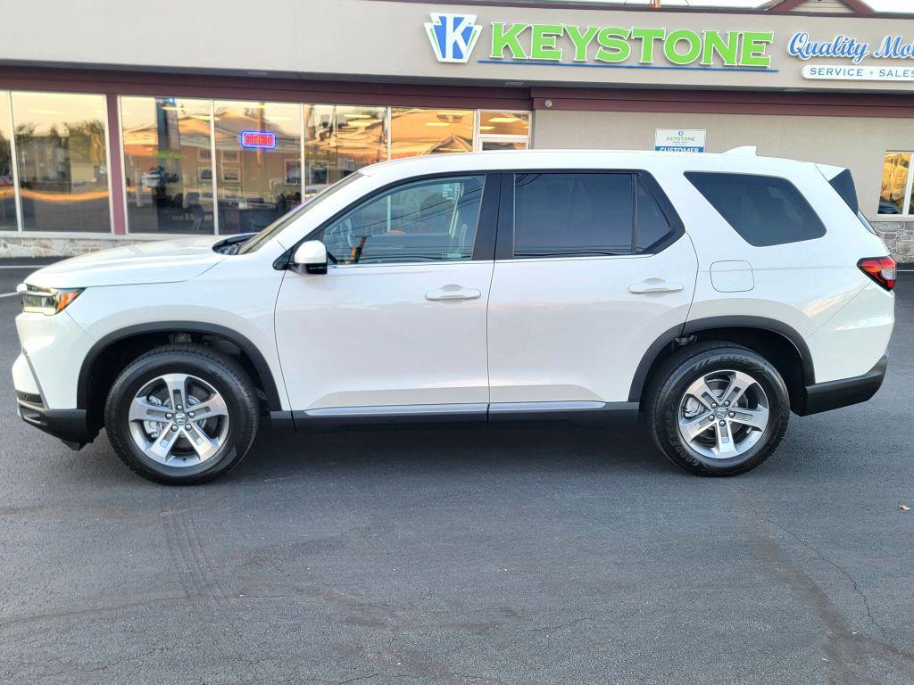 used 2024 Honda Pilot car, priced at $29,950