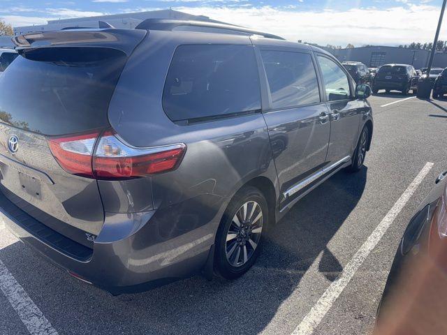 used 2018 Toyota Sienna car, priced at $13,900