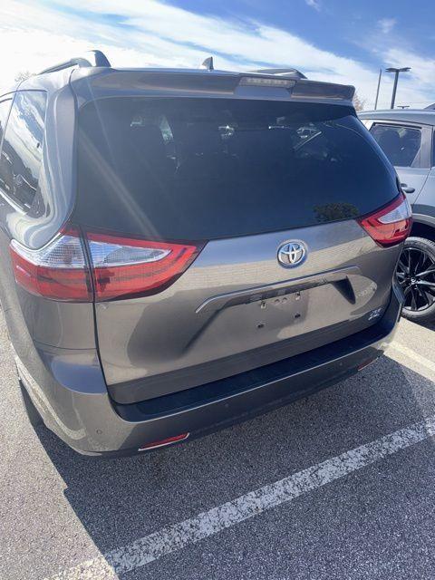 used 2018 Toyota Sienna car, priced at $13,900