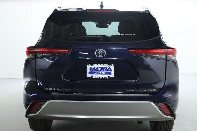 used 2021 Toyota Highlander car, priced at $42,400